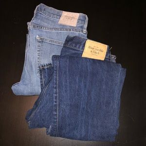 2 pairs of A&F men’s jeans